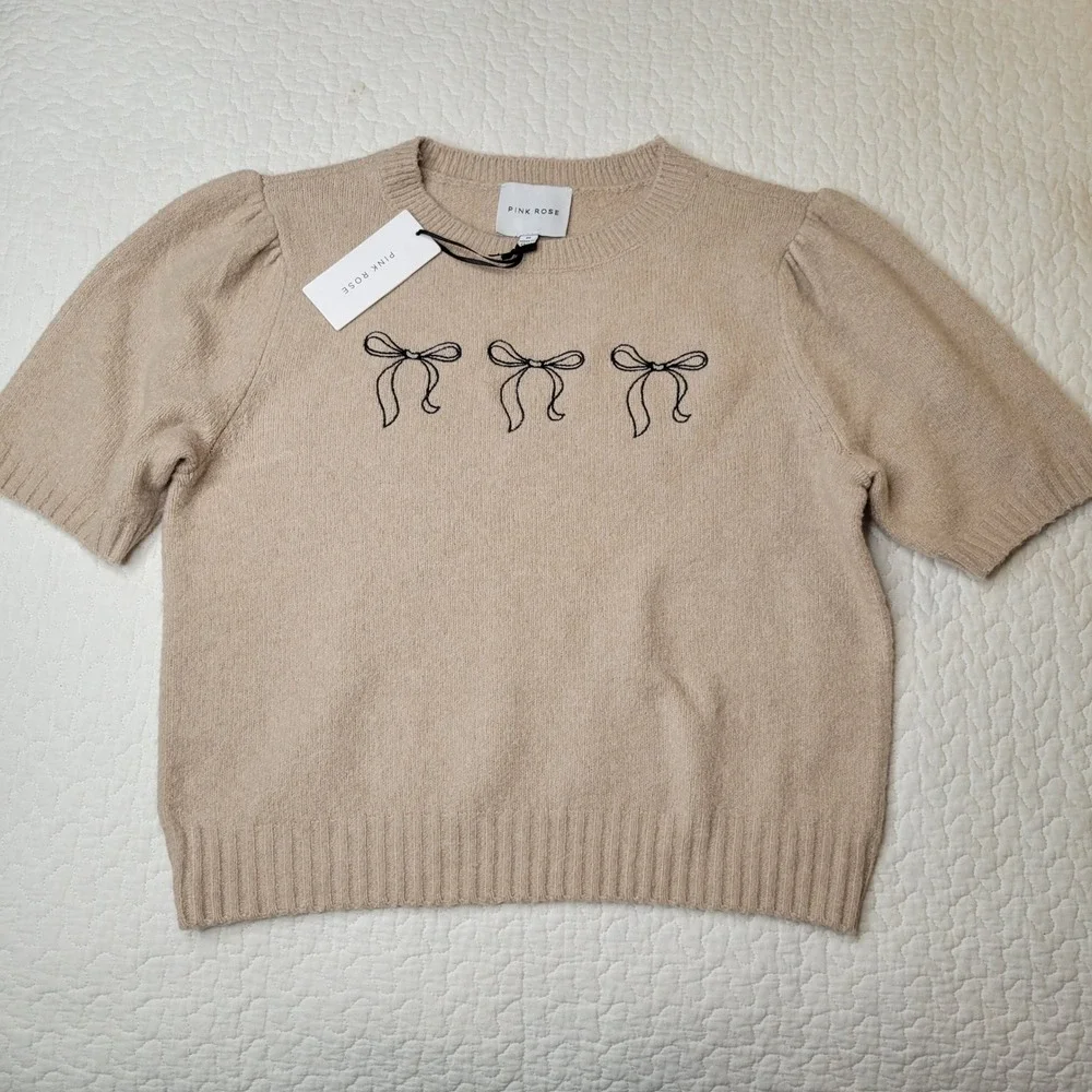 Pink Rose Short Sleeve Sweater Womens Sz M Tan Embroidered Bows Puff Sleeve NEW - Picture 4 of 13